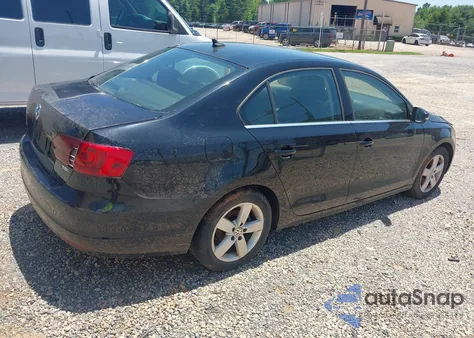 2014 Volkswagen Jetta 2.0L Tdi from USA, damaged, VIN 3VW3L7AJ6EM420044